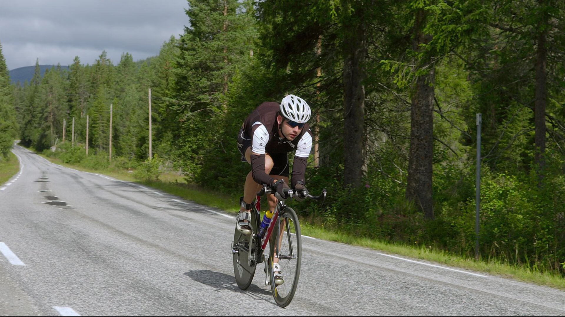 胜负之上，从JackeyLove新规到法国队争议，现代竞技的精神共同体，争议与规则，现代竞技体育中的精神共同体构建